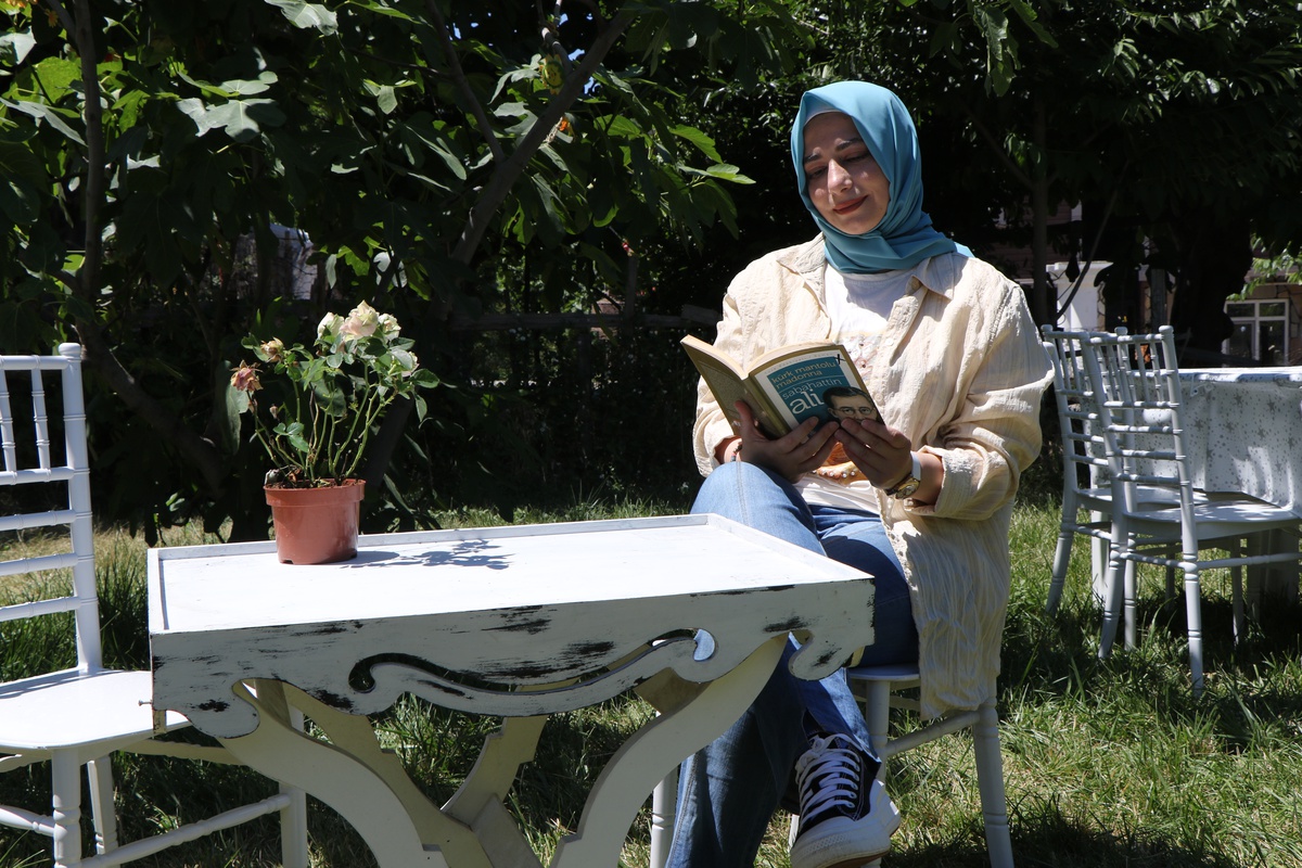 Rukiye Atıcı\'nın Sanatla Hayata Dönüş Hikayesi