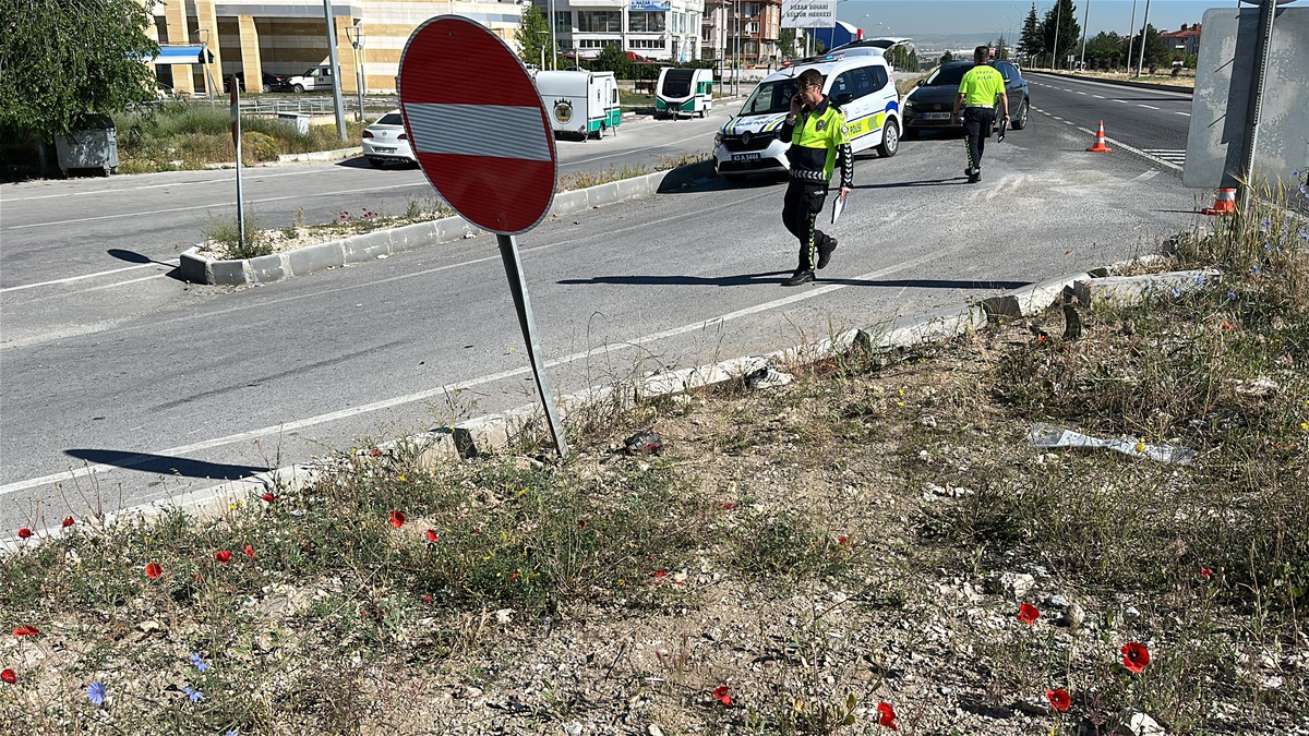 Kütahya\'da Motosiklet Kazası: Genç Hayatını Kaybetti