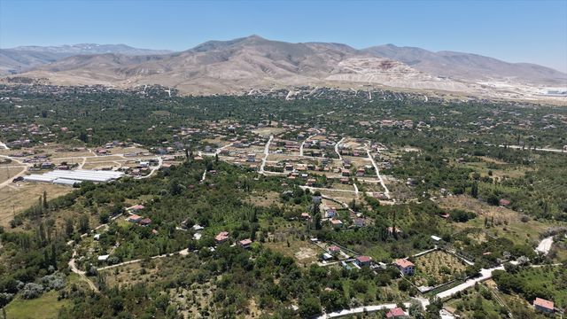 İki beldeyi karşı karşıya getiren sınır tartışmasında karar çıktı