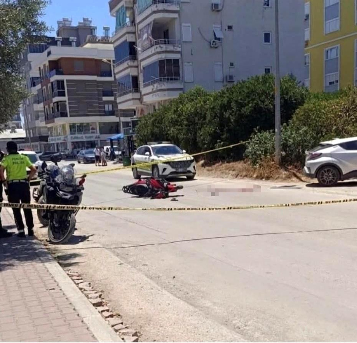Kumluca\'da Trafik Kazası: Motosiklet Sürücüsü Hayatını Kaybetti