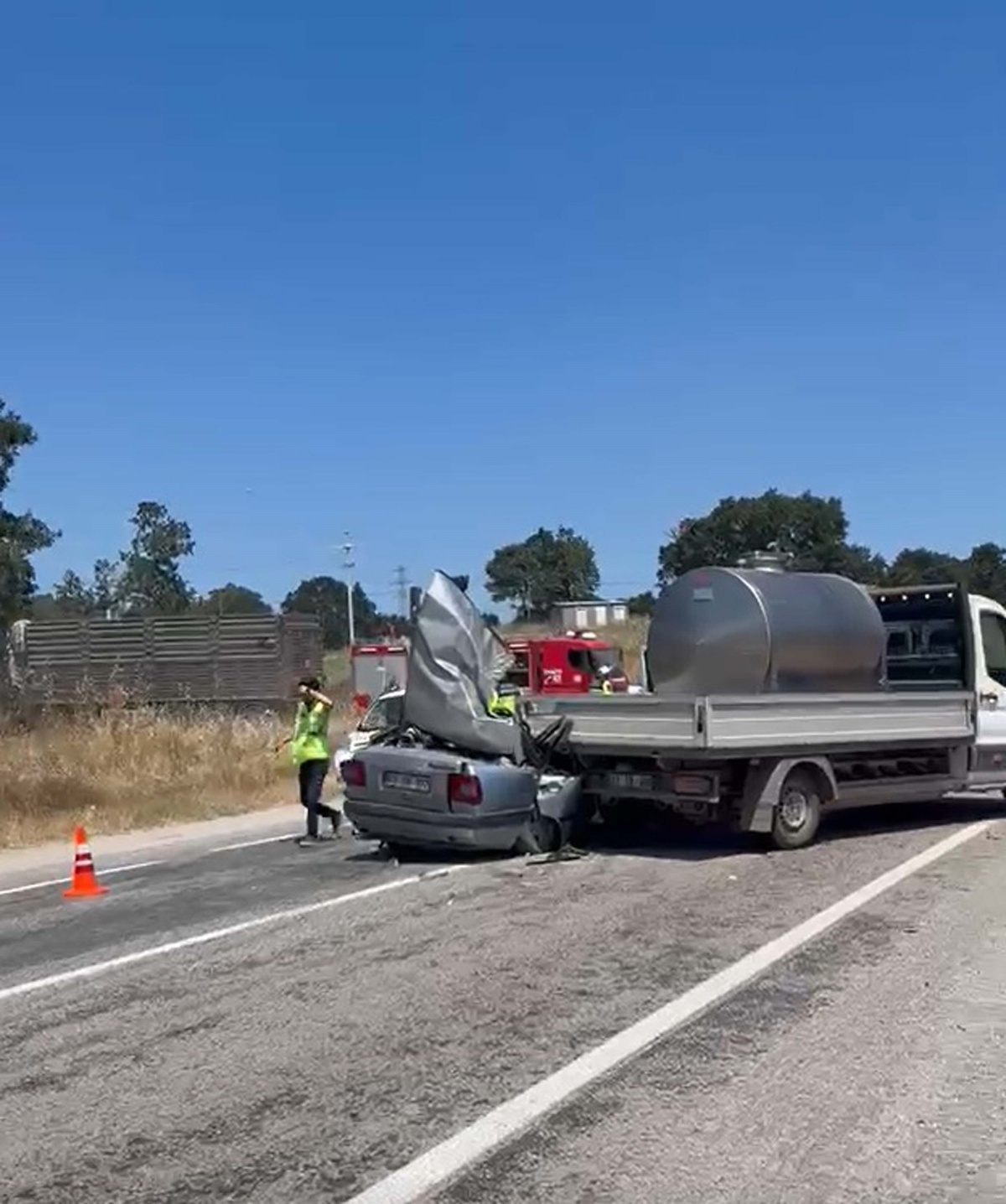Çanakkale\'de Trafik Kazası: 6 Yaşındaki Çocuk Hayatını Kaybetti