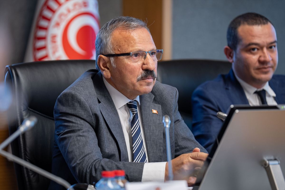 Okul Saldırıları İçin Araştırma Komisyonu Toplandı