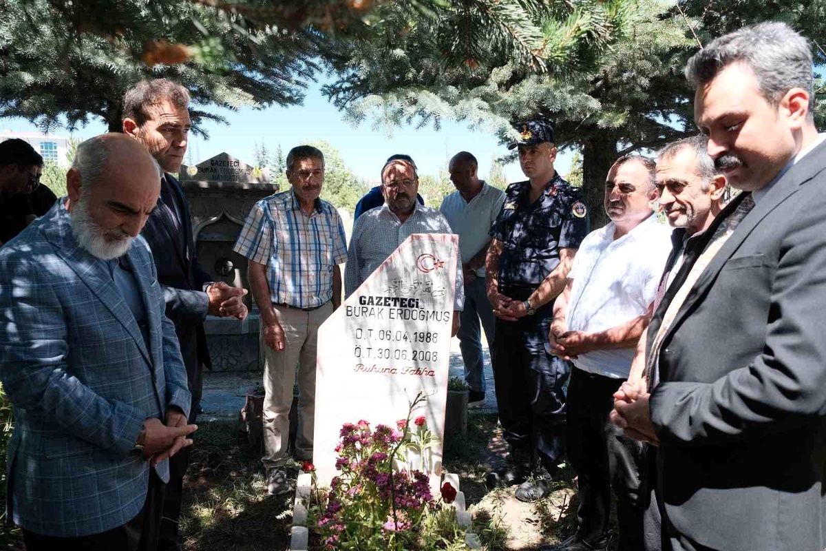 Burak Erdoğmuş 18. Yıl Dönümünde Anıldı