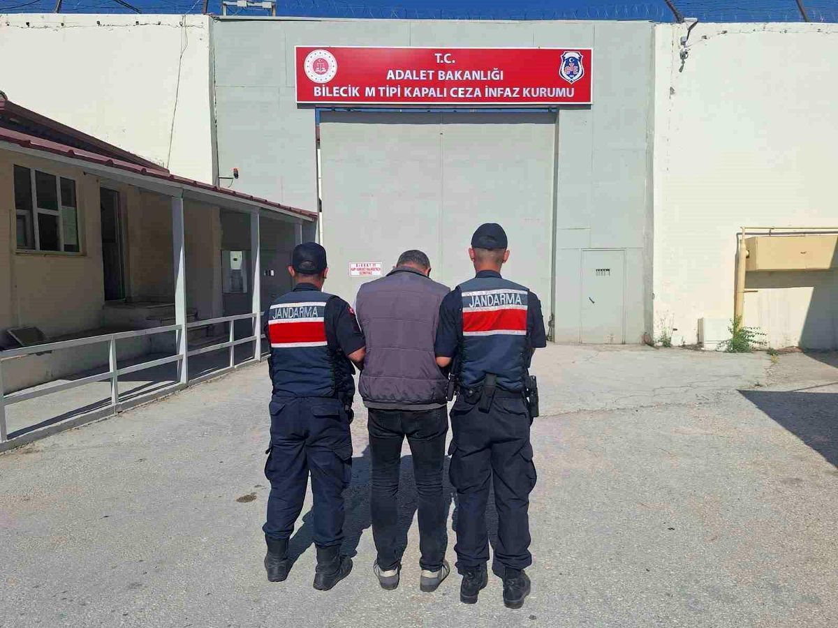 Hapis Ceza Almış Şahıs Jandarmadan Kaçamadı