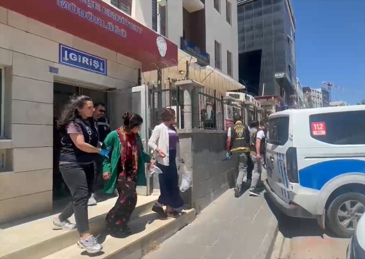 Besni\'de Hırsızlık Operasyonu: 3 Tutuklama