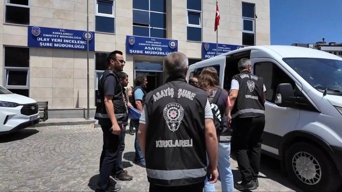 Çalıntı Araç Operasyonunda 42 Gözaltı