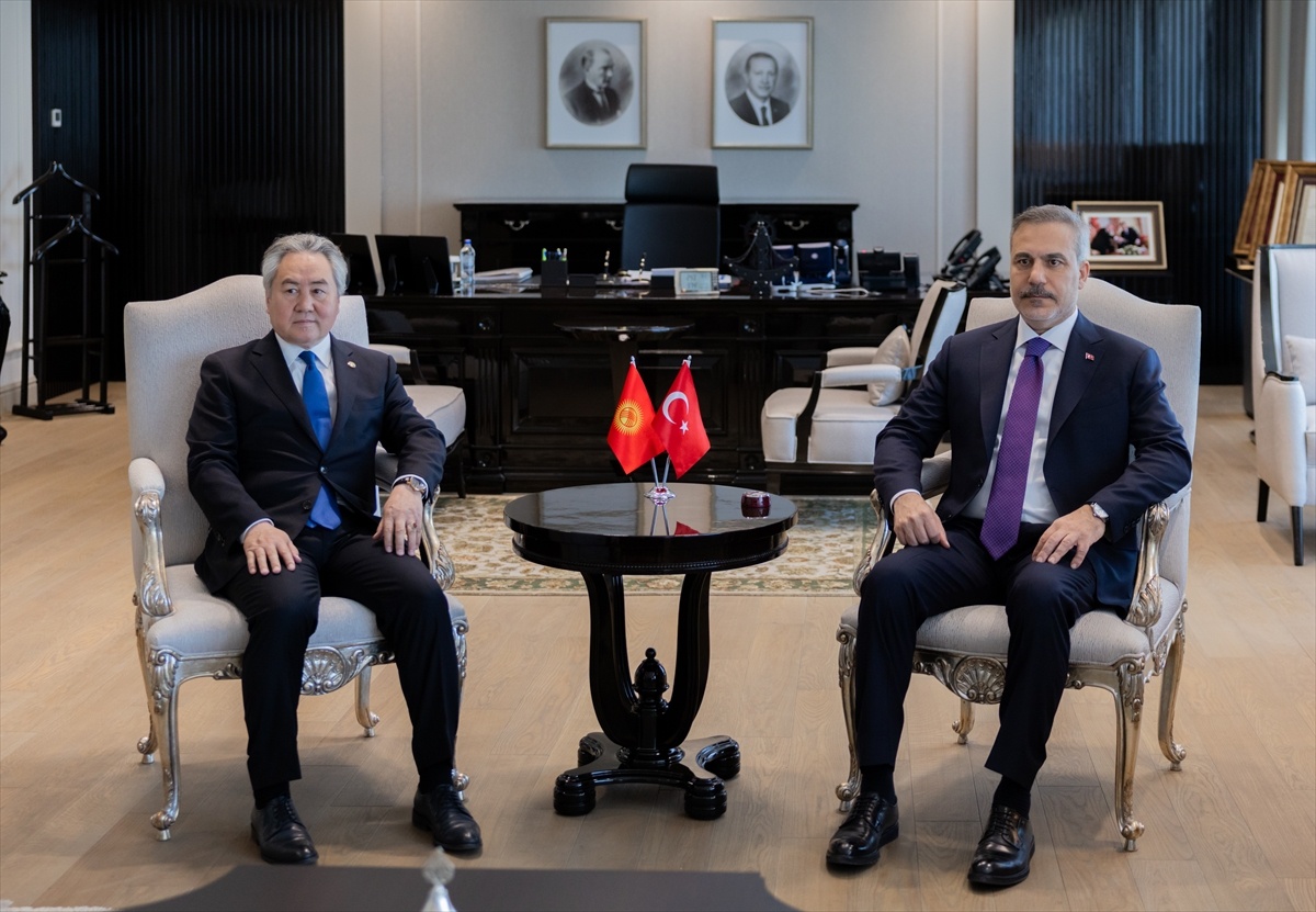 Fidan: Netanyahu\'nun politikası bölgede soykırımı destekliyor