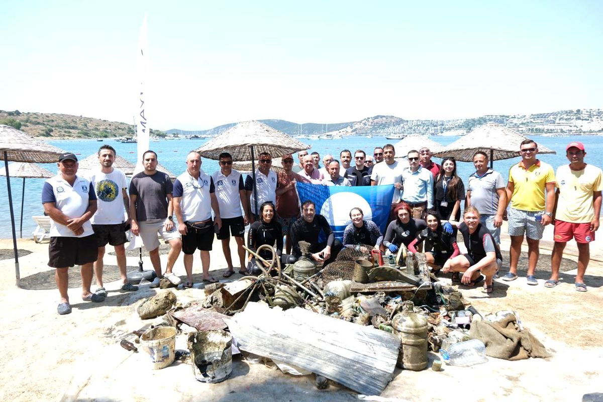 Bodrum\'da deniz dibinden 370 kilogram atık çıkarıldı