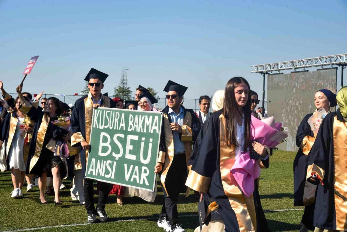 BŞEÜ 2025-2026 Mezuniyet Töreni Coşkuyla Gerçekleşti