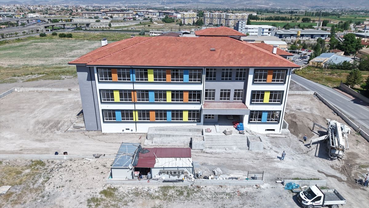 Kayseri\'de 85 Milyon Liralık Yeni Okul Yapılıyor