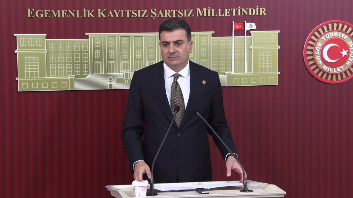 CHP\'de Yeni Parti Tartışmaları
