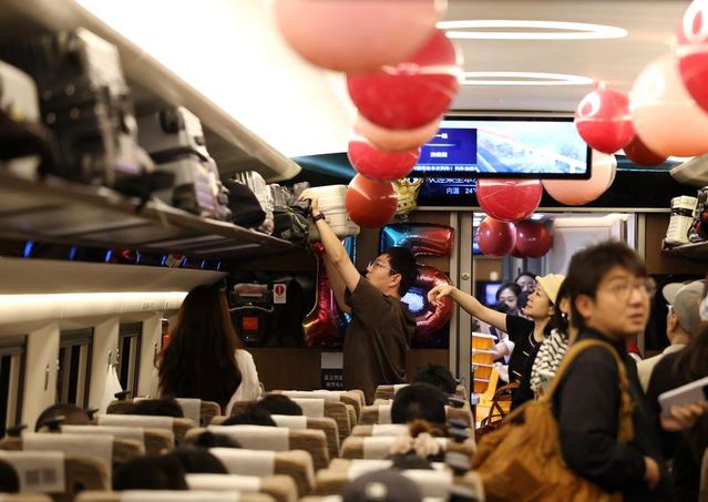 Beijing-Shanghai Hattı 15. Yılını Kutladı