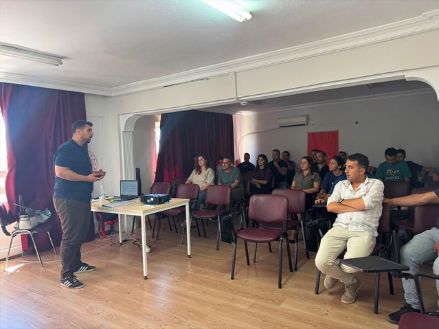 Edirne’de Hayvan Yetiştiricilere Eğitim