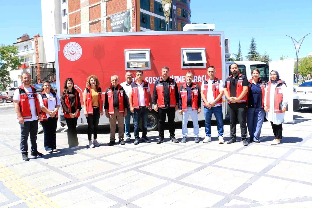 Mobil Sosyal Hizmet Aracı Elazığ\'da Hizmete Girdi