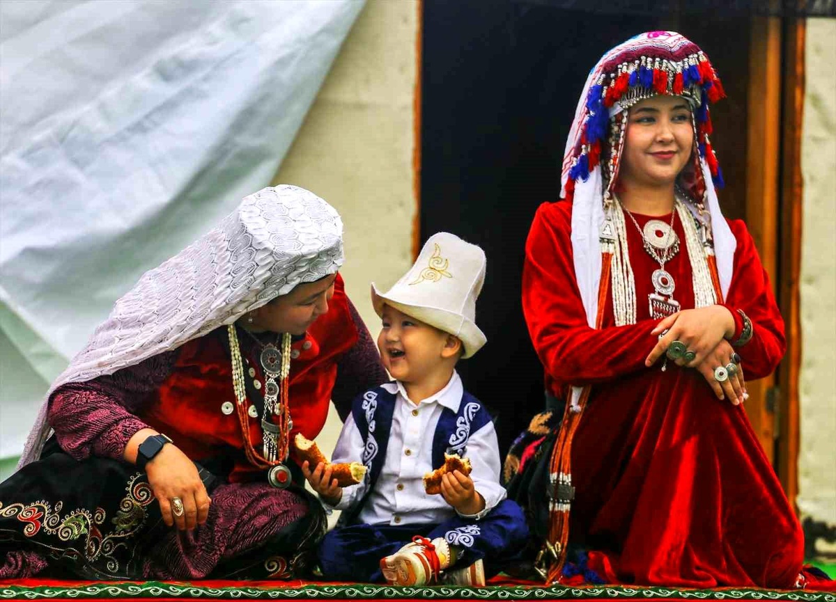 Manisalı Fotoğrafçılardan İstanbul\'da Başarı