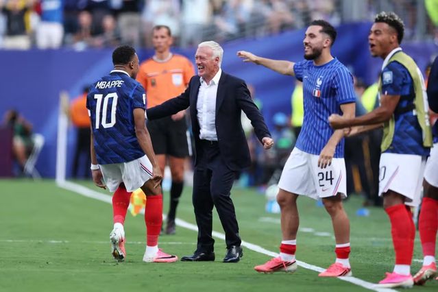 Fransa, İsveç’i 3-0 ile Geçti