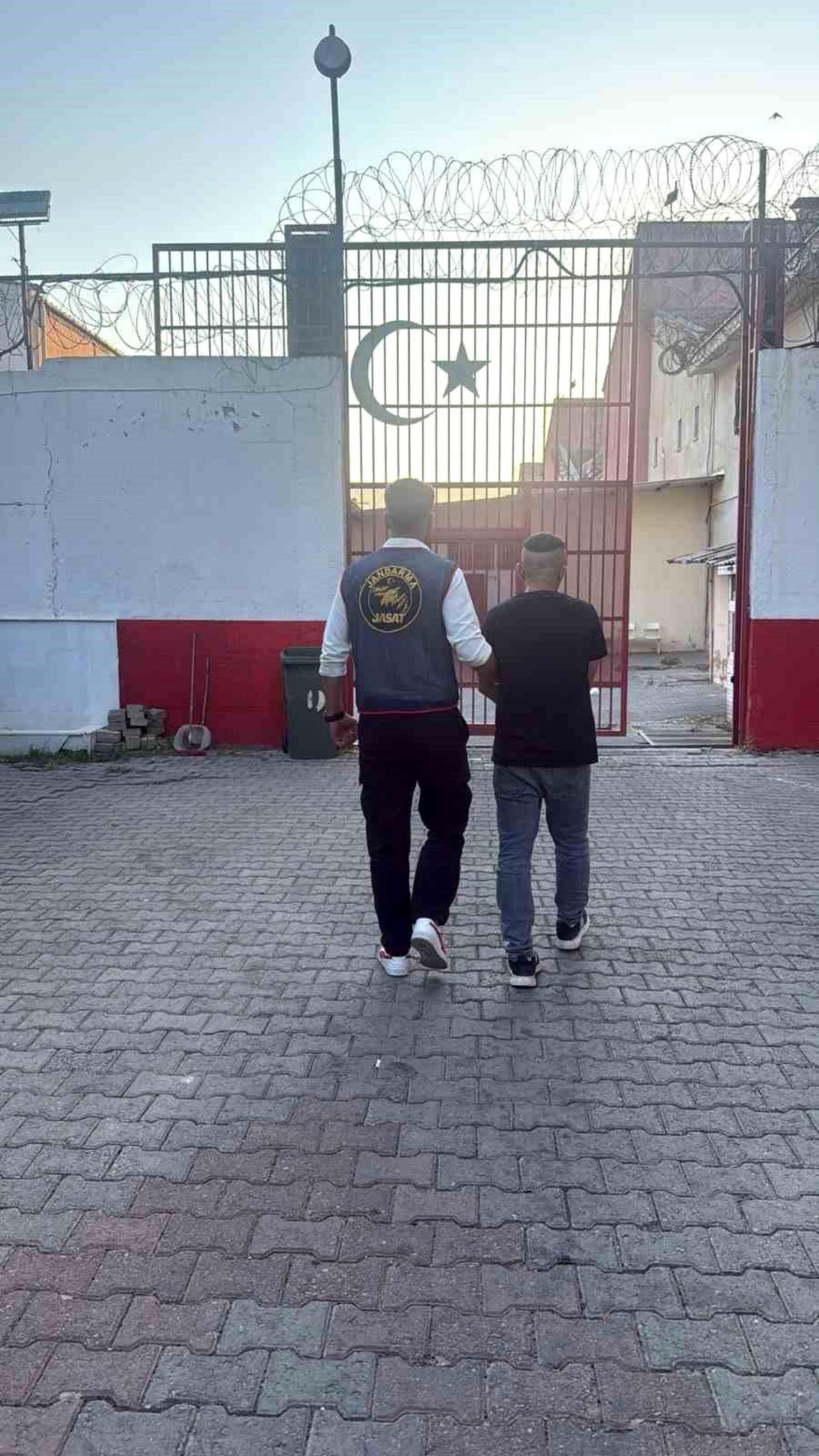 Hırsızlık Şüphelisi Germencik\'te Yakalandı