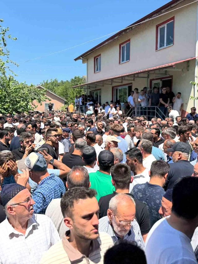Göçükte hayatını kaybeden madencinin 2 ay sonra baba olacağı ortaya çıktı