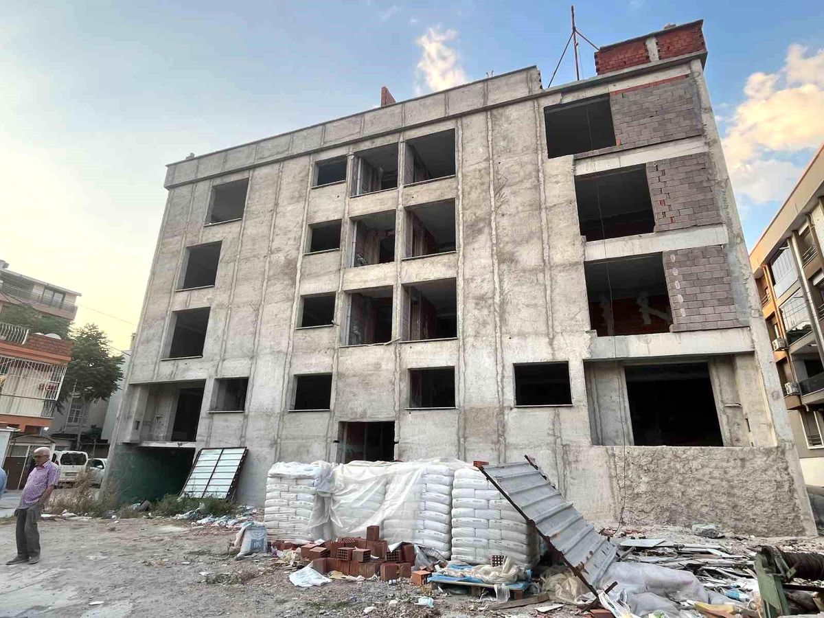 Karşıyaka\'da Dolandırıcılık İddiası