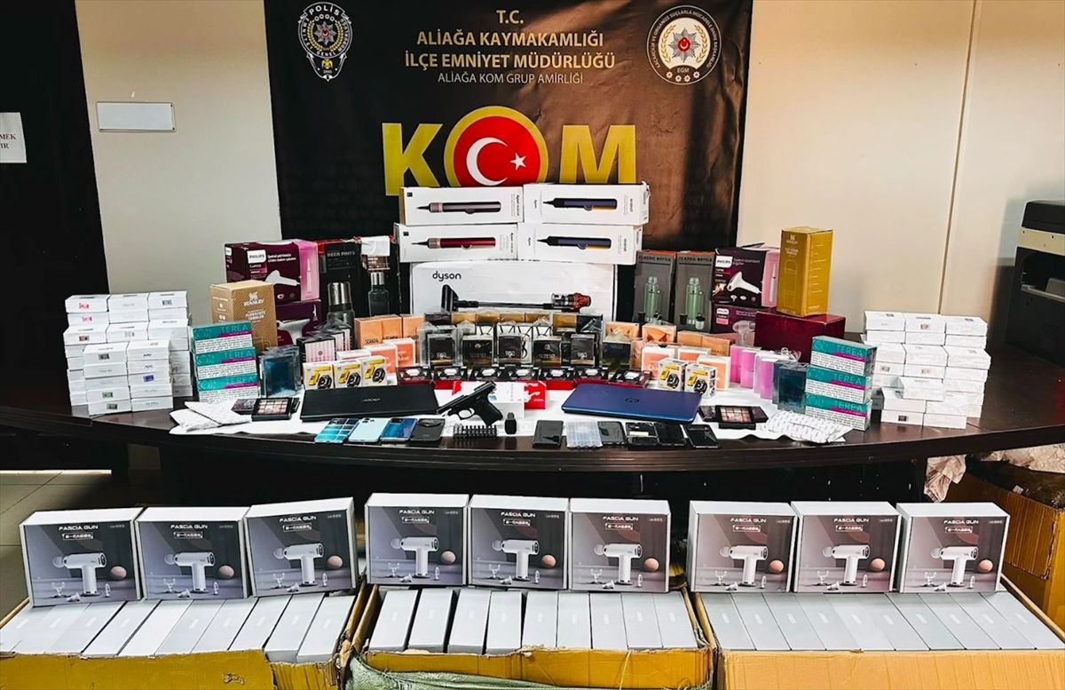 İzmir\'de Kaçakçılık Operasyonu: 7 Tutuklama