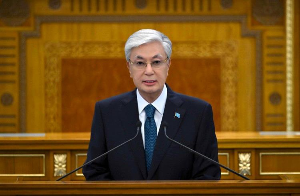 Kazakistan\'da Yeni Anayasa Yürürlüğe Girdi