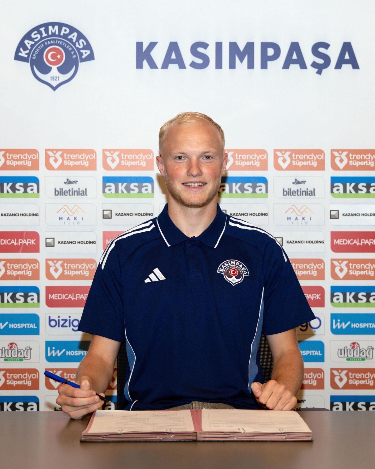 Kasımpaşa, Marcus Rafferty\'yi Transfer Etti