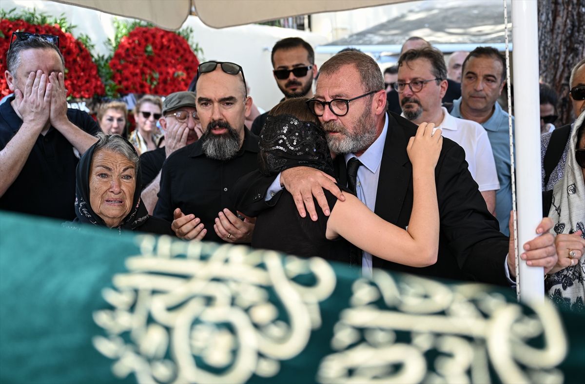 Ali Özkan Şendir\'in Cenazesi Toprağa Verildi