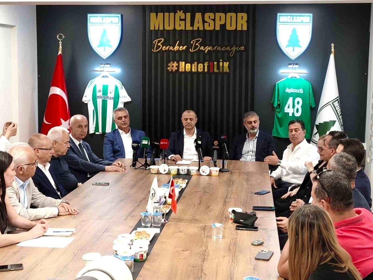 Muğlaspor\'da sponsorluk imzaları atıldı