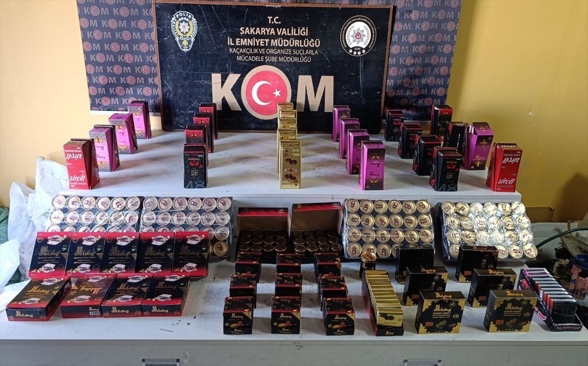 Serdivan\'da Gümrük Kaçağı Erotik Ürünlere Baskın