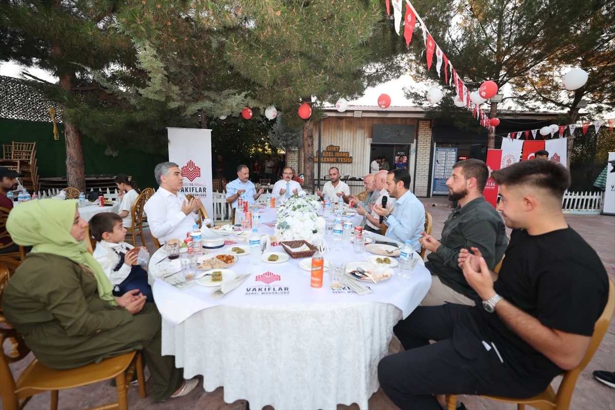 Siirt\'te Toplu Sünnet Şöleni