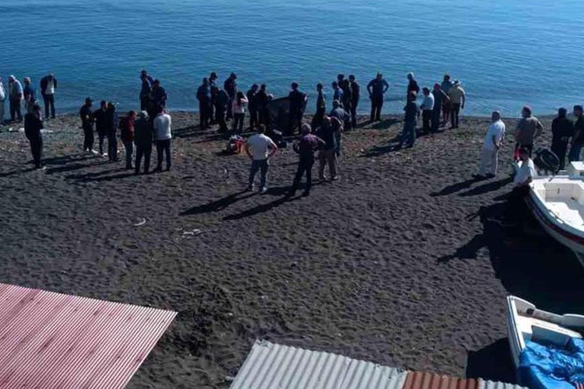 Trabzon\'da denize giren adam boğuldu