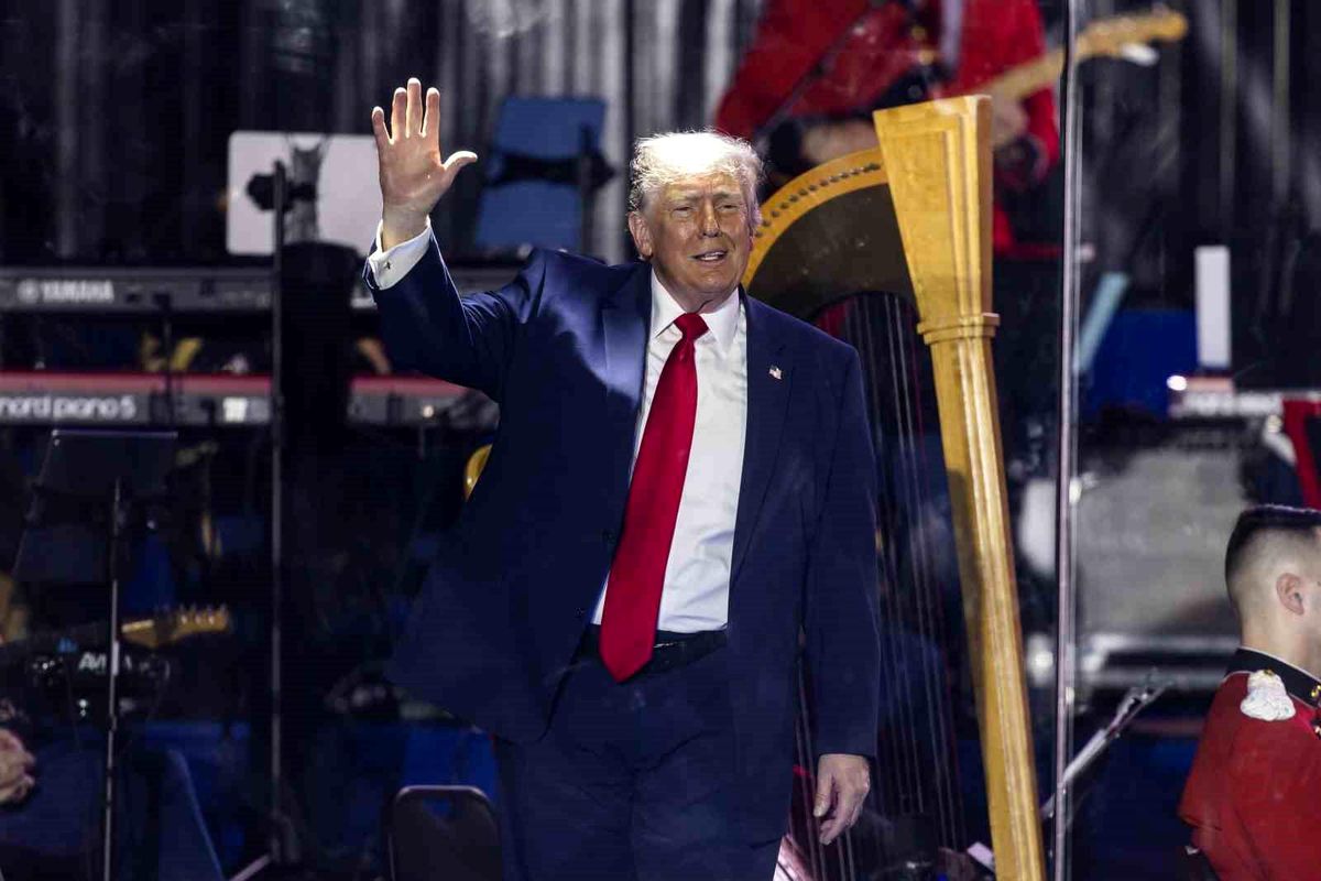 Trump\'ın 2025 Geliri 1 Milyar Doları Aştı