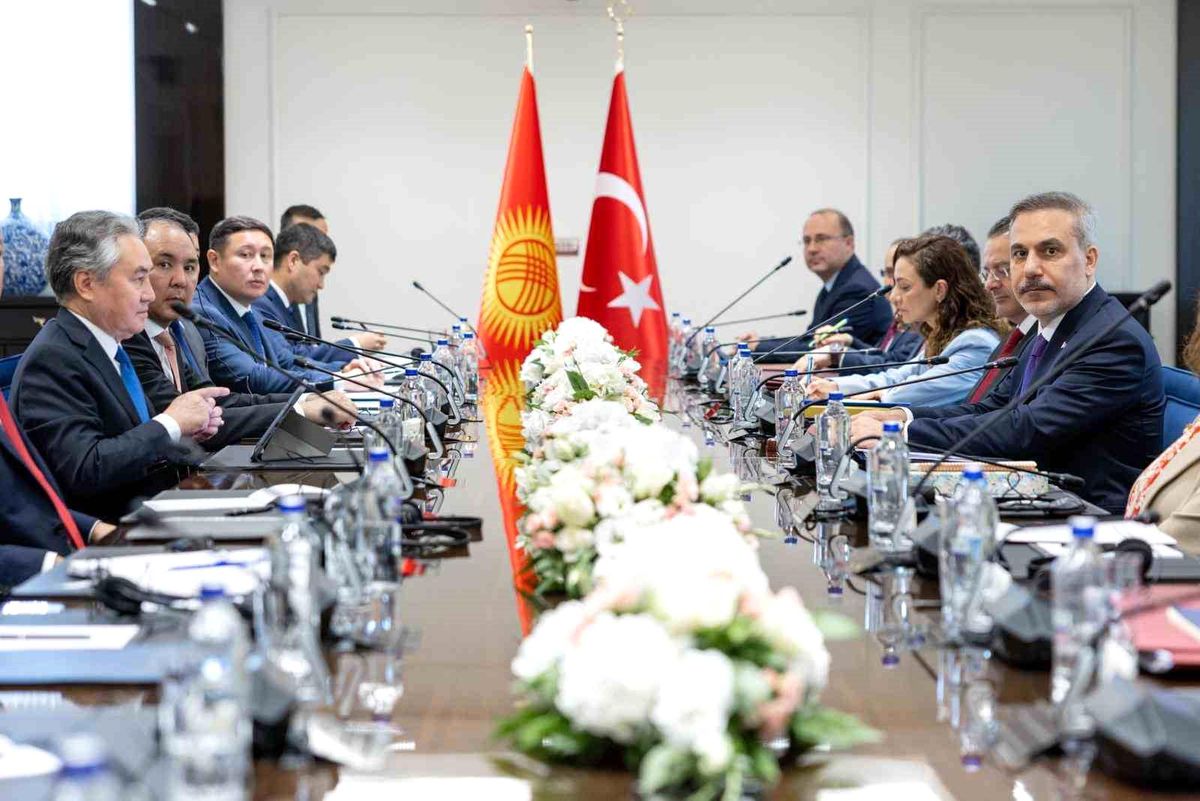 Türkiye-Kırgızistan Ortak Toplantısı Başladı