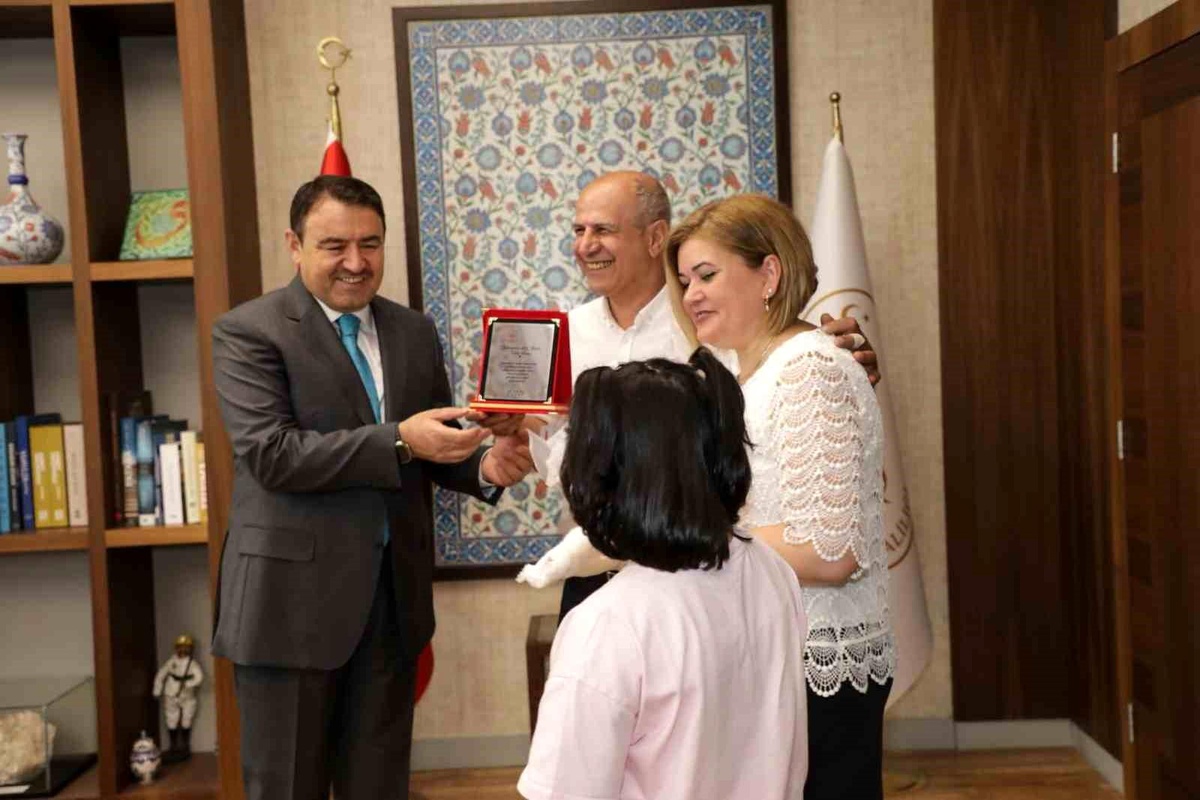 Koruyucu Aileler Valilikte Ağırladı
