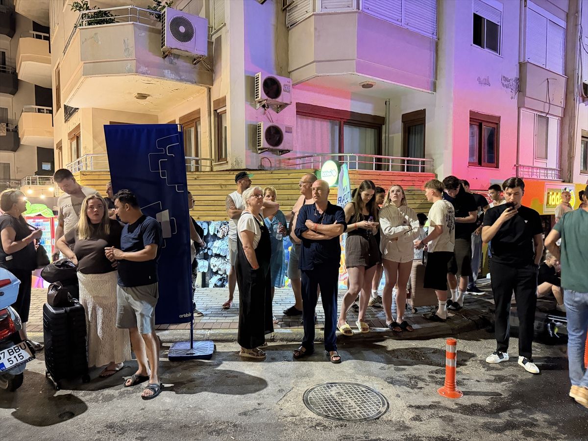 Alanya\'da Otelde Yangın