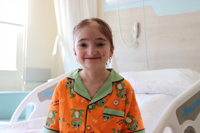 Kelebek Hastaları Kütahya’da Ameliyat Oldu