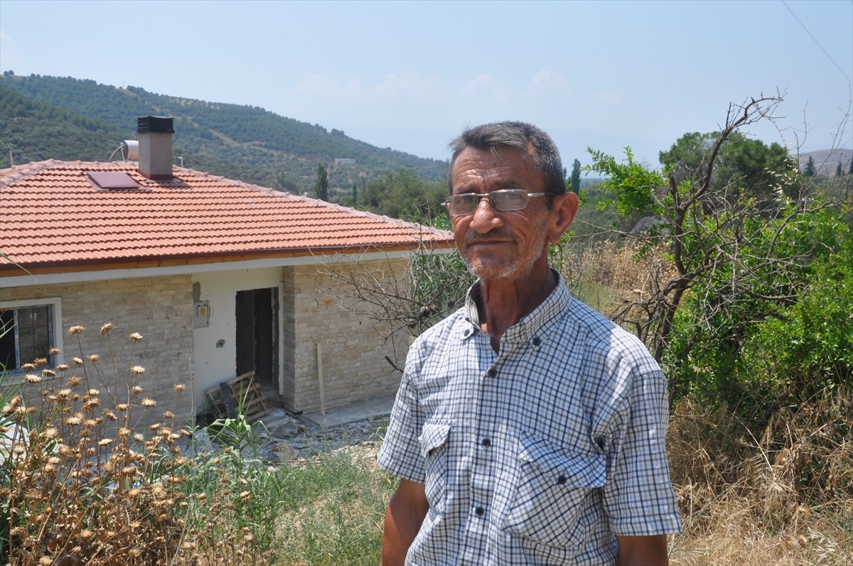 Ödemiş\'te Yangın Sonrası Evler Teslim Ediliyor