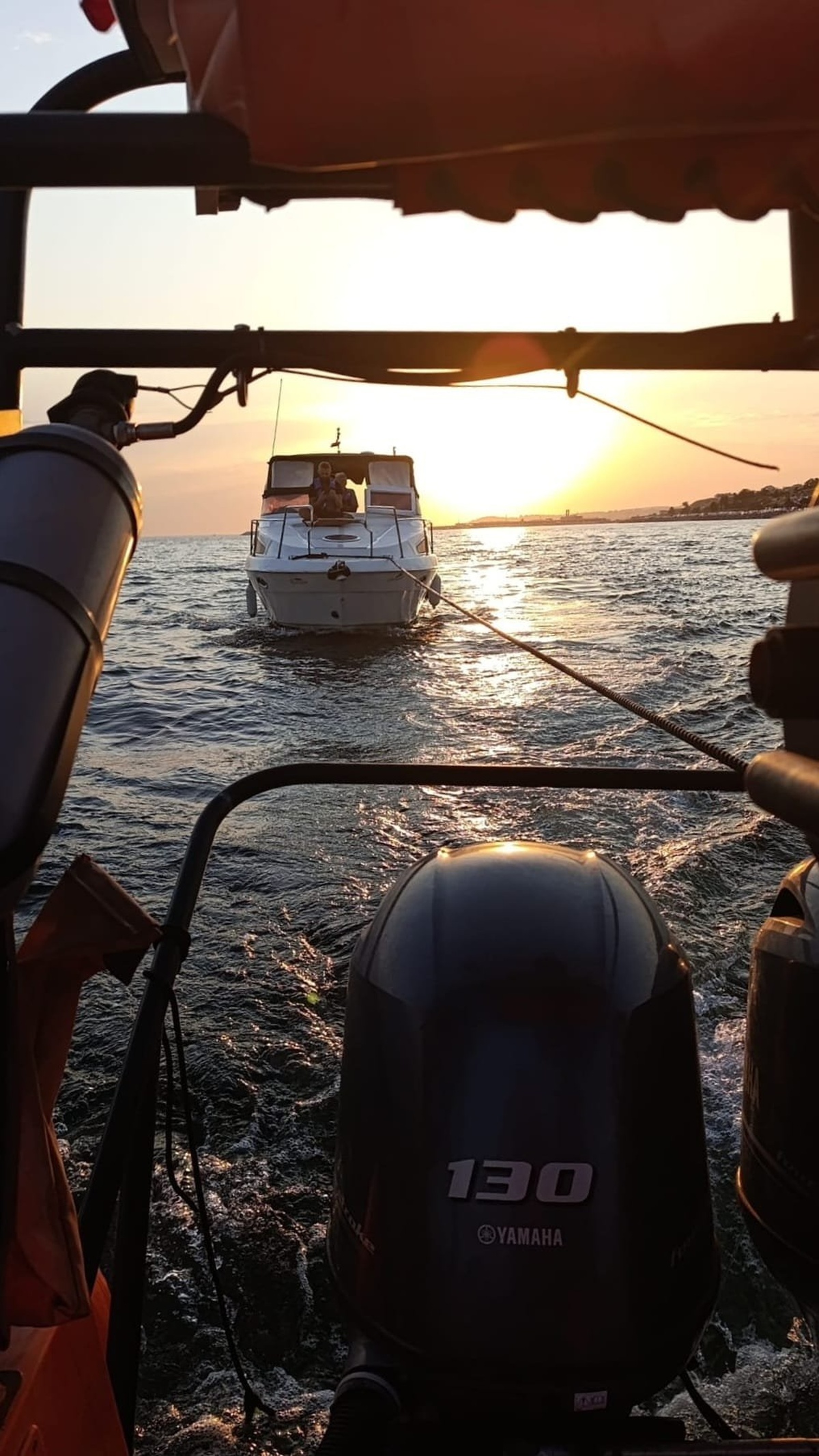 Beylikdüzü\'nde Sürüklenen Tekne Kurtarıldı
