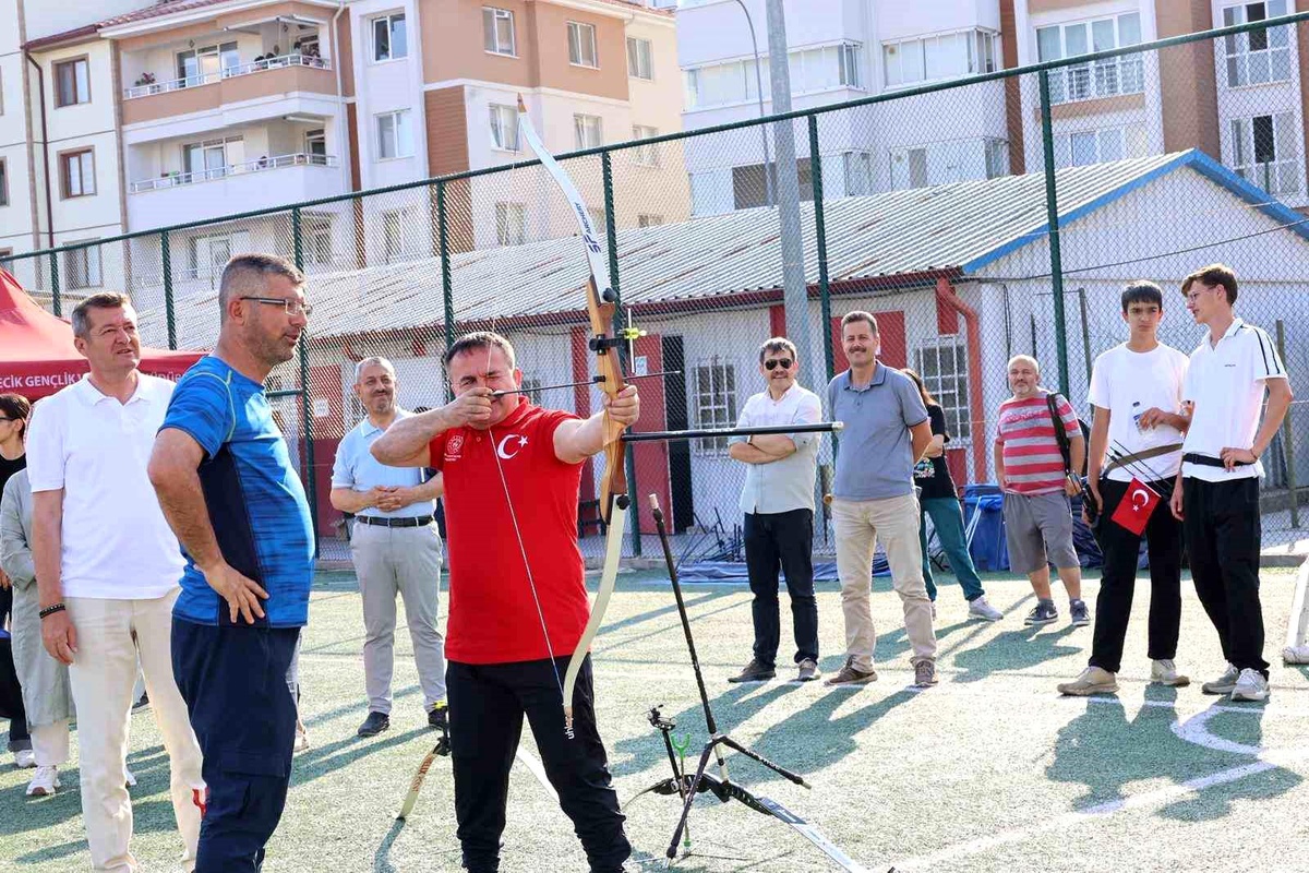 Bilecik'te Yaz Spor Okulları Açıldı