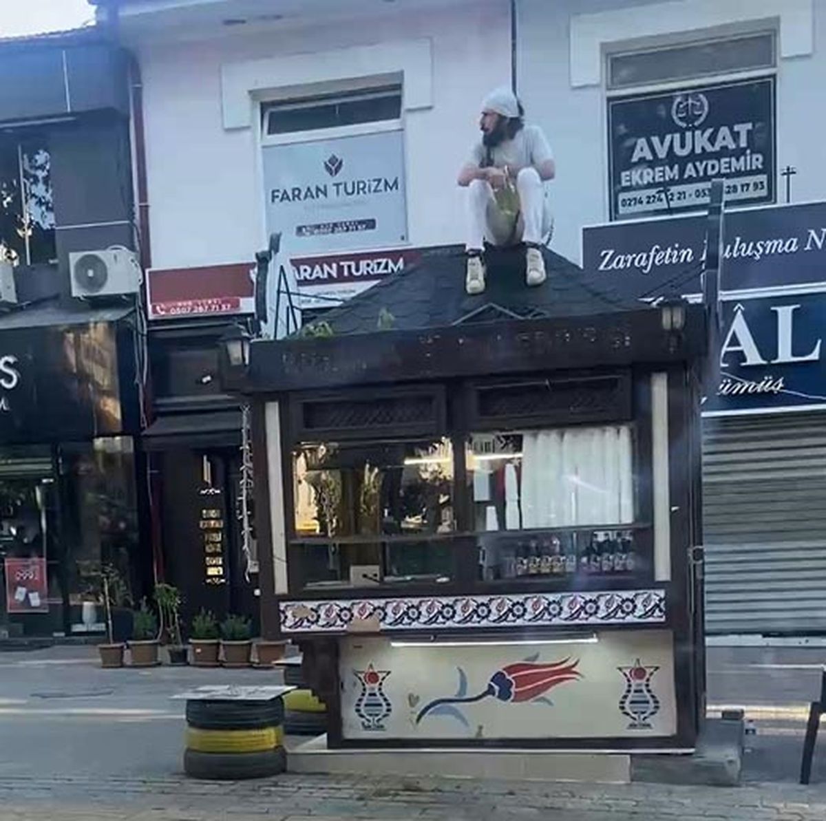 Kütahya\'da Büfe İsyanı