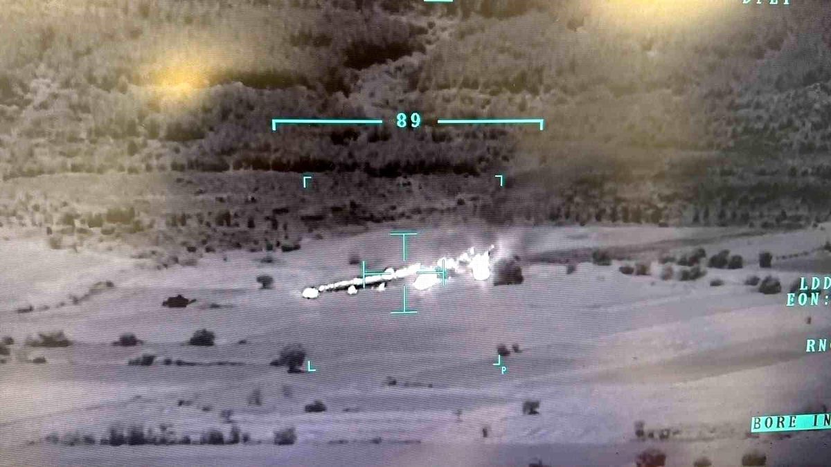 Çanakkale\'de Tarım Arazisinde Yangın Kontrol Altına Alındı