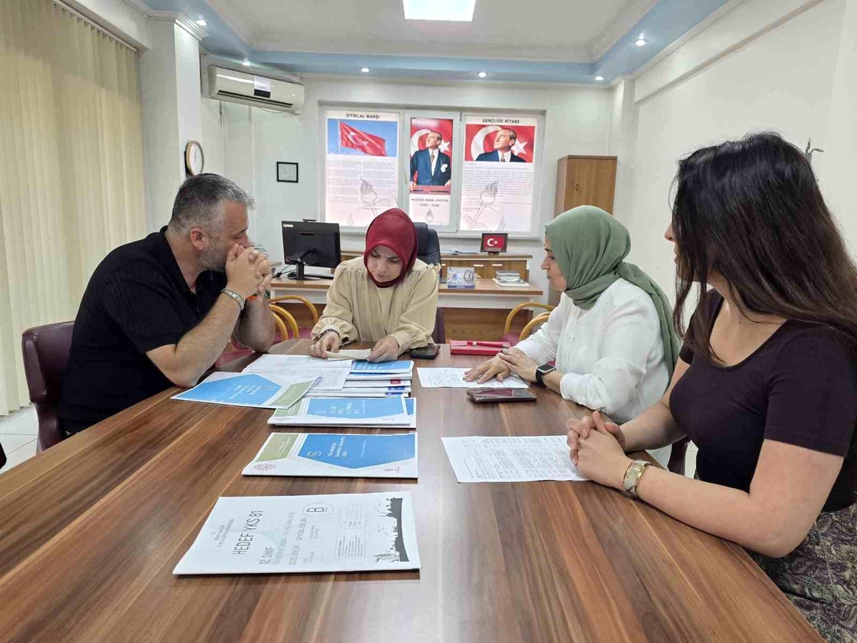 Düzce\'de Eğitim Değerlendirme Toplantısı