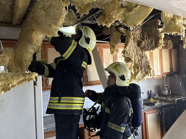 Fethiye’de Yangın: 2 Kişi Hastaneye Kaldırıldı