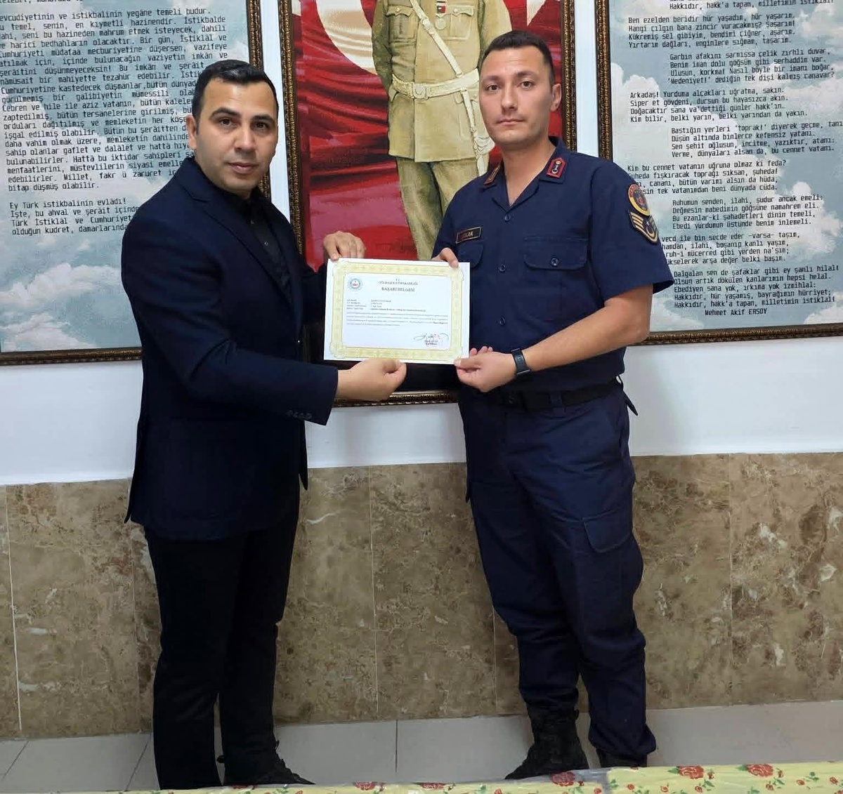 Gölbaşı\'nda Jandarma Personeline Başarı Belgeleri Verildi