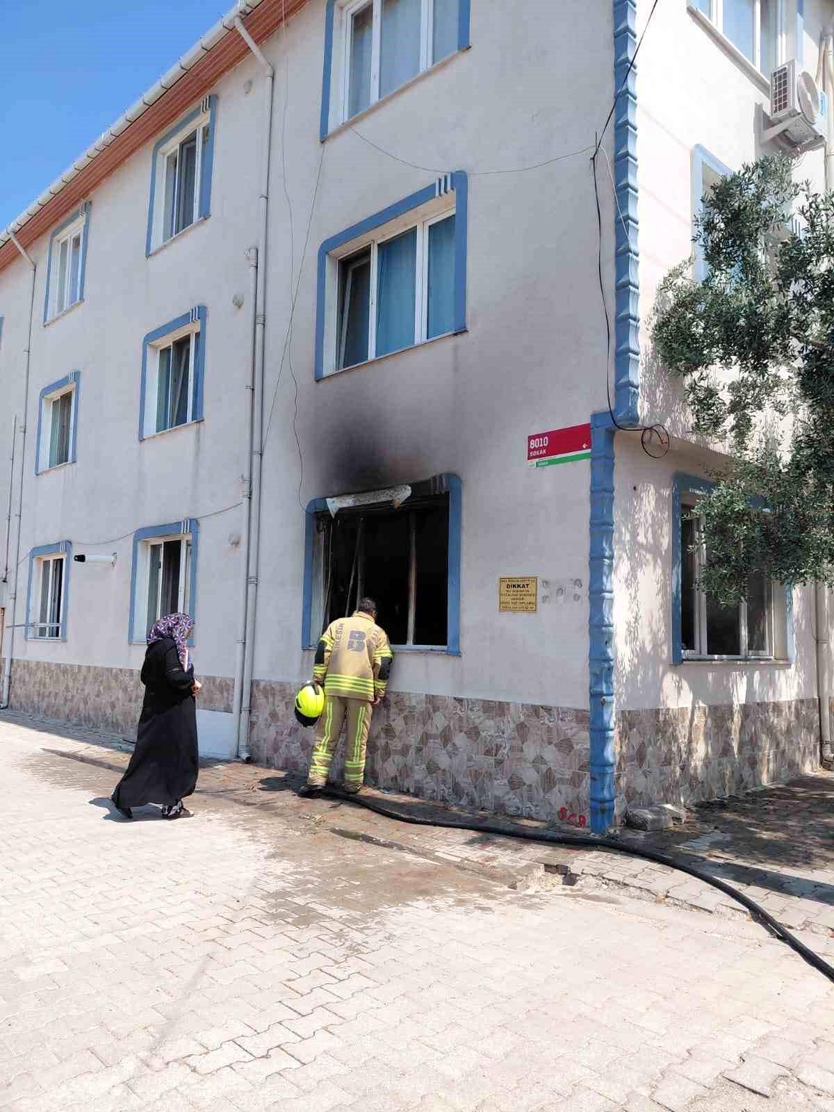 Gönen\'de bir evde çıkan yangın hasara neden oldu
