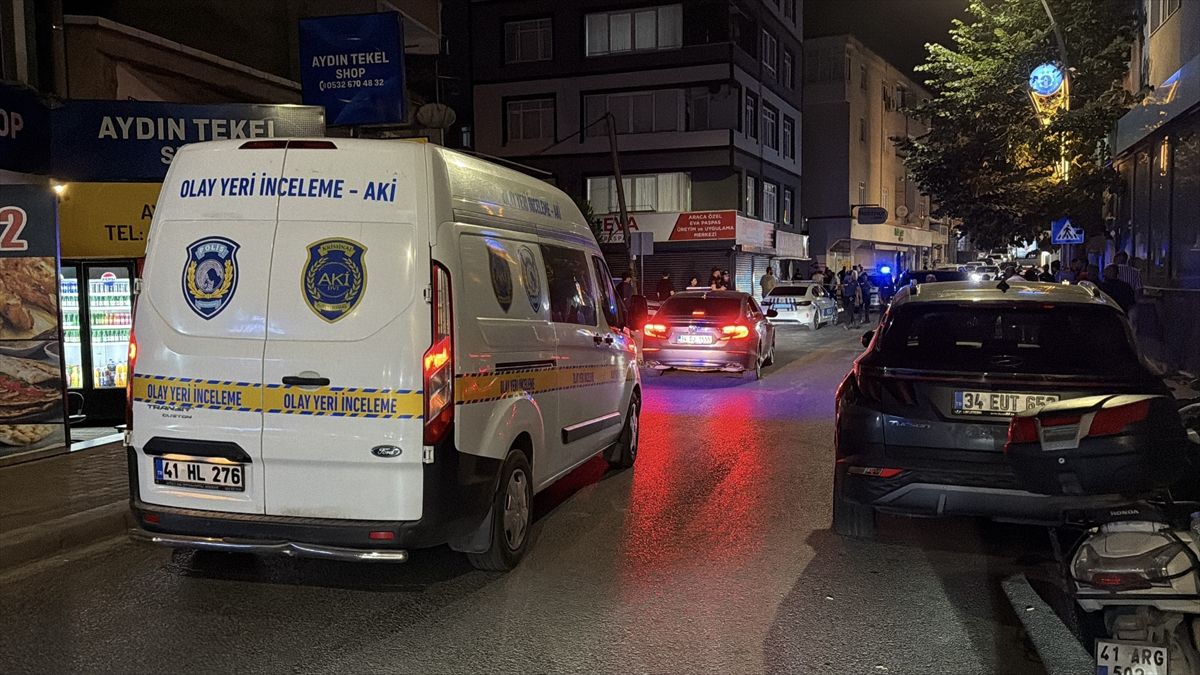 Gebze\'de Silahlı Kavga: 17 Yaşındaki Genç Hayatını Kaybetti