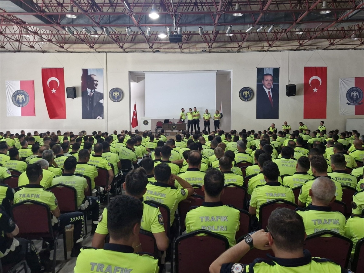 NATO Zirvesi için Trafik Eğitimi