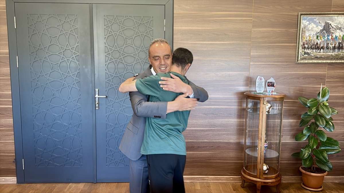Fatih\'in Mucizesi: Yürümeye Başladı