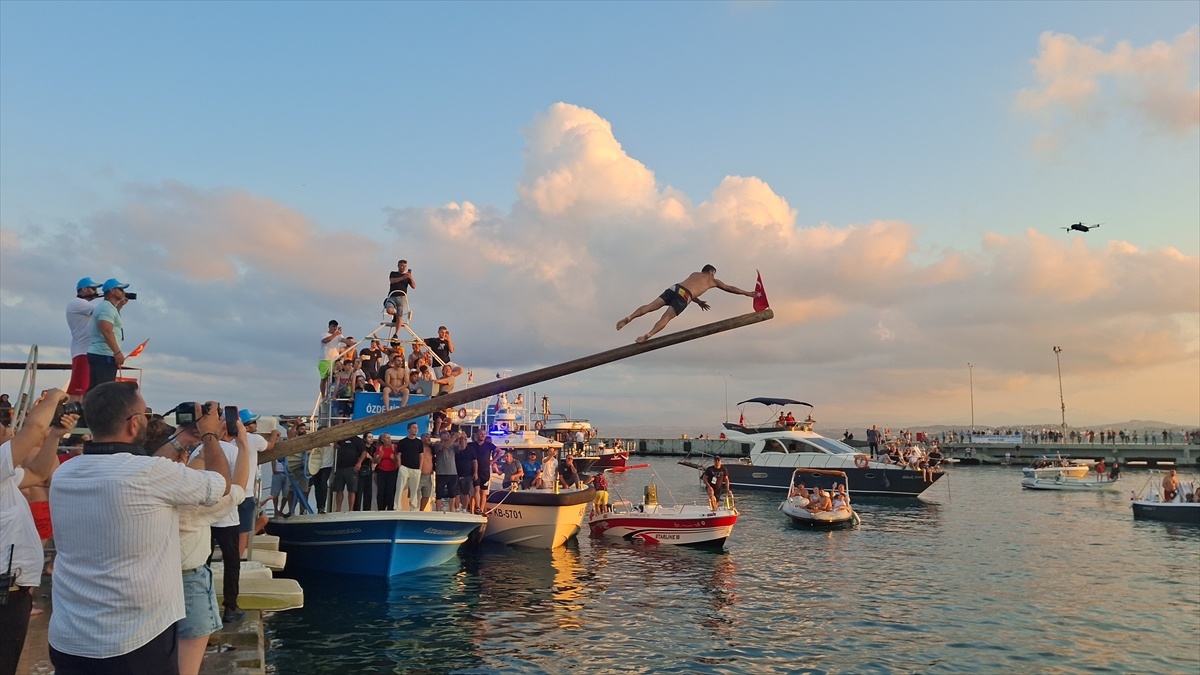 Sinop\'ta Denizcilik ve Kabotaj Bayramı Kutlamaları