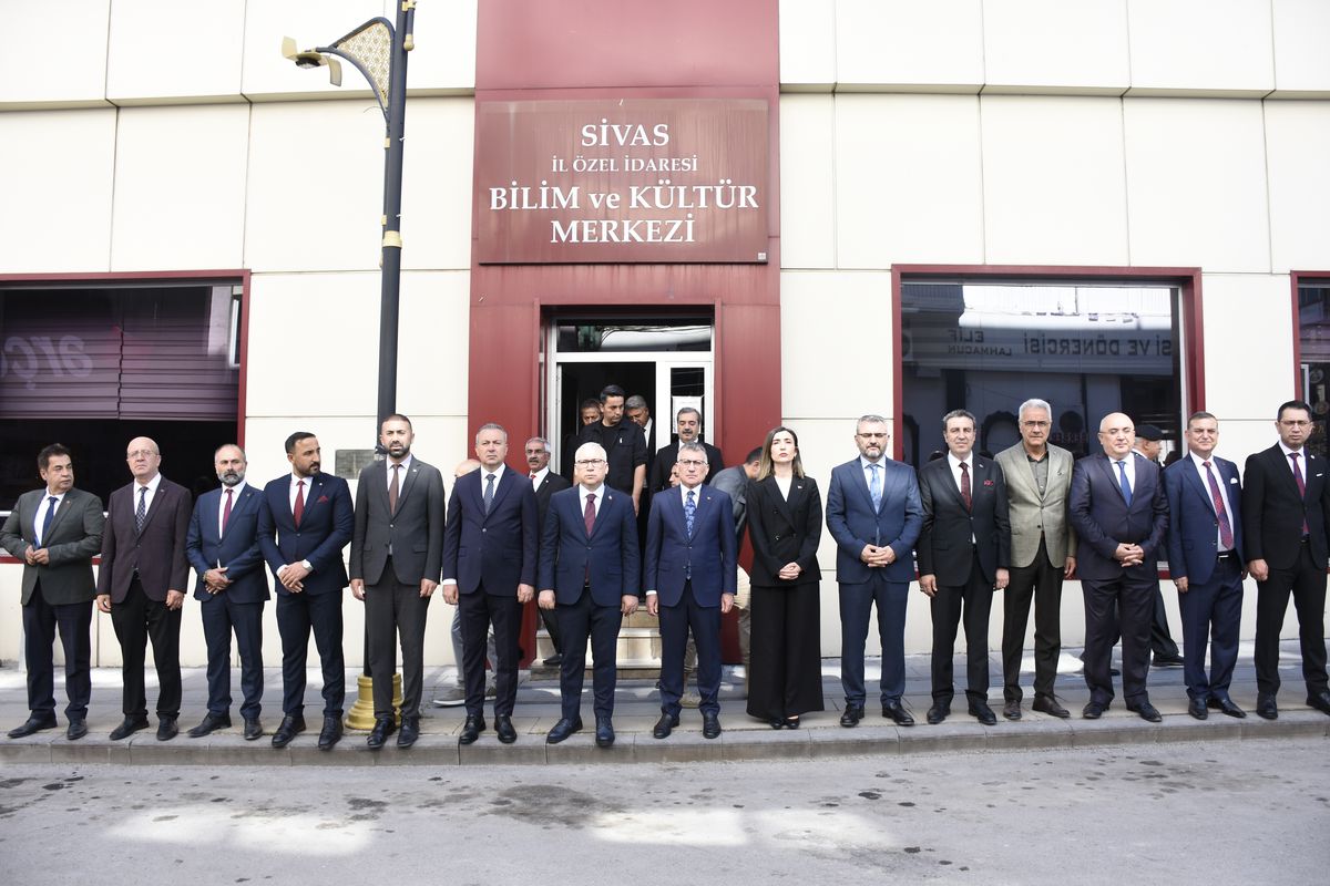 Madımak Oteli Olayı\'nın 33. Yıldönümü Anıldı